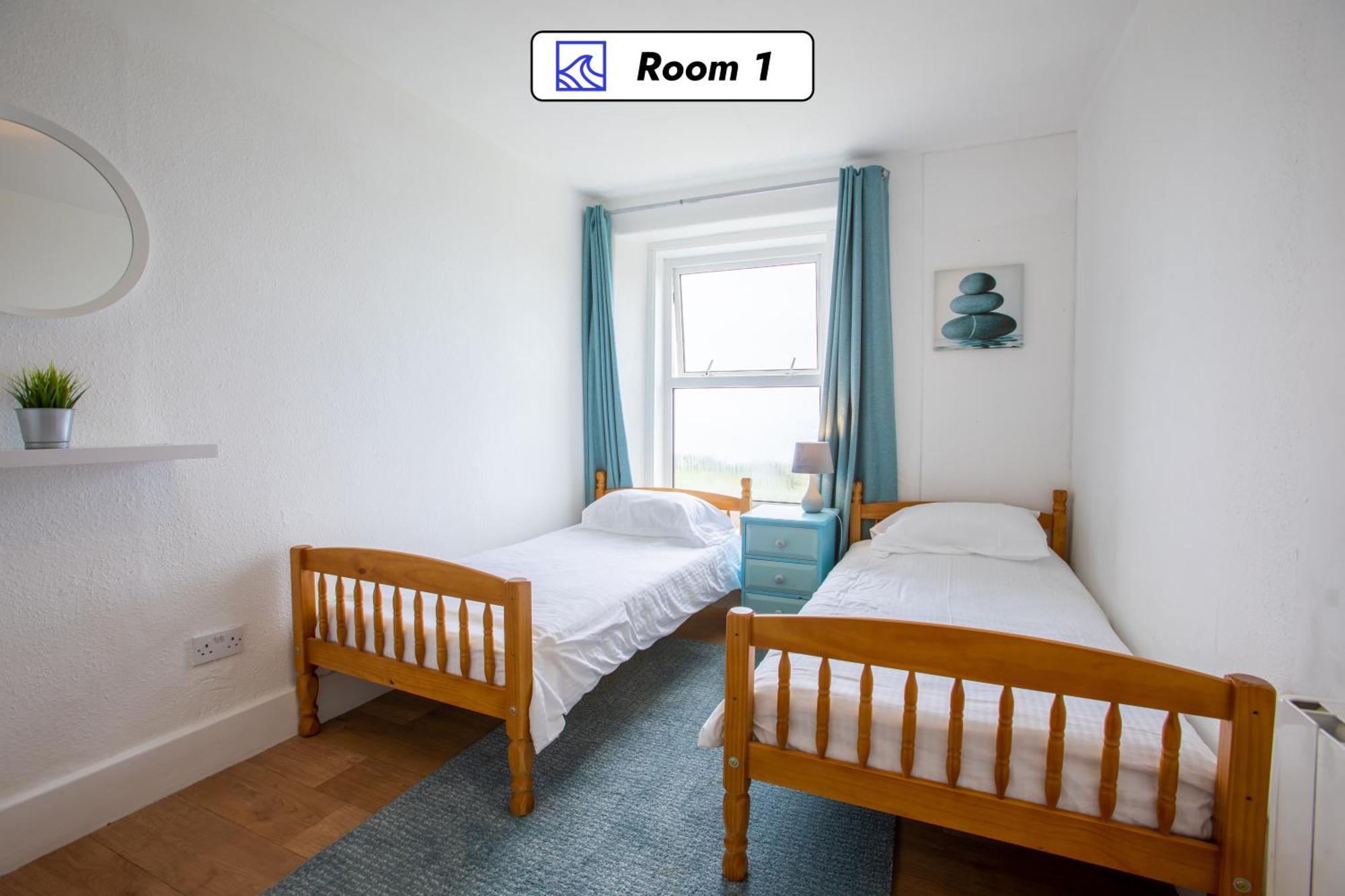 Twin Room with Sea View,1543181029:JPEG